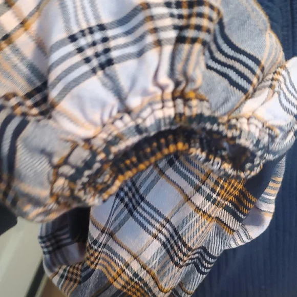 Jessica Simpson V-Neck Sweater in Navy with Plaid Sleeves - Picture 7 of 9